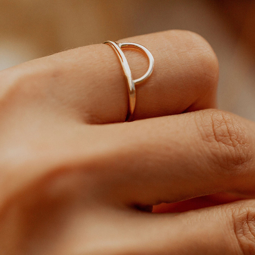 Gold Arc Ring – Stainless Steel Minimalist Jewelry