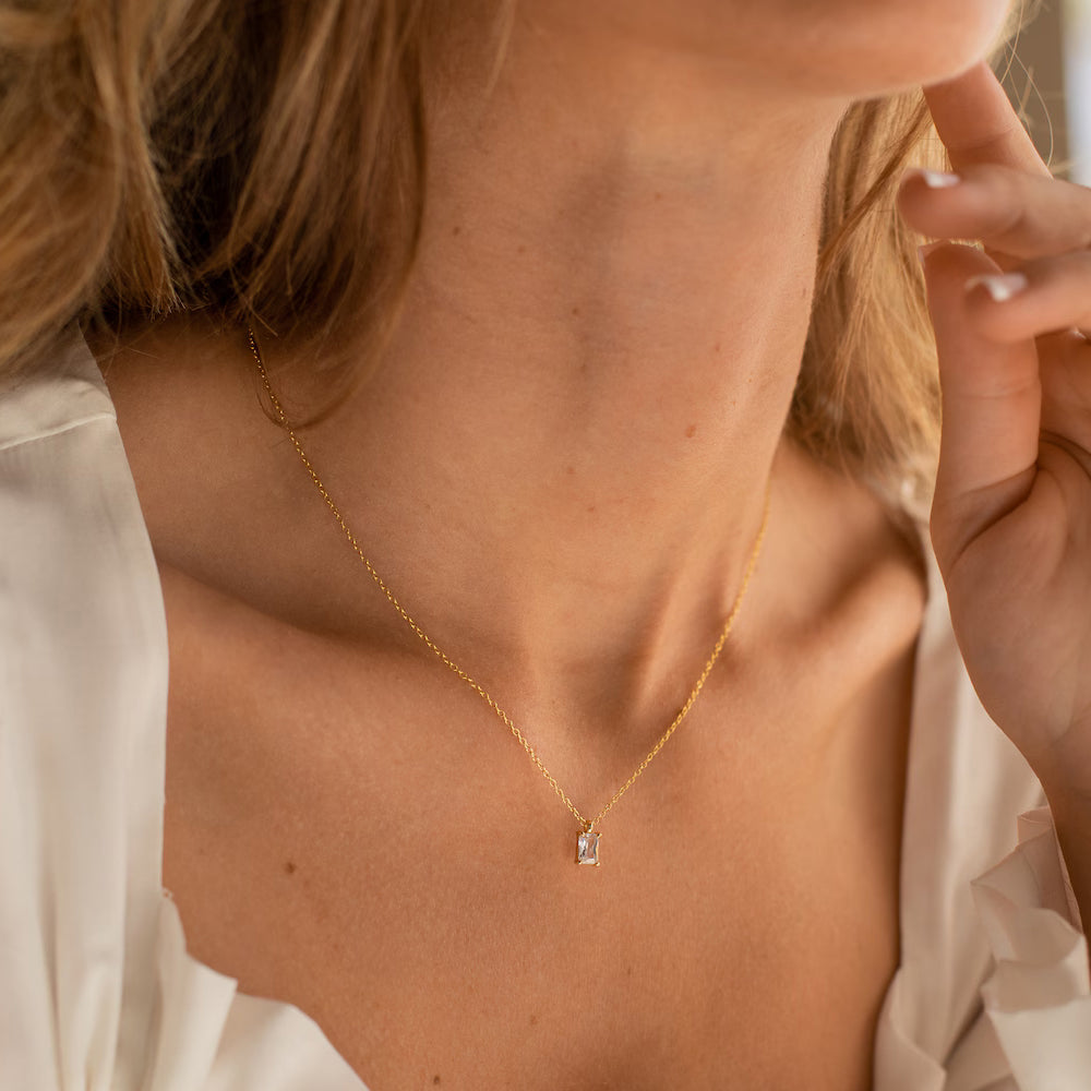Gold Emerald-Cut Crystal Pendant Necklace – Elegant Minimalist Jewelry