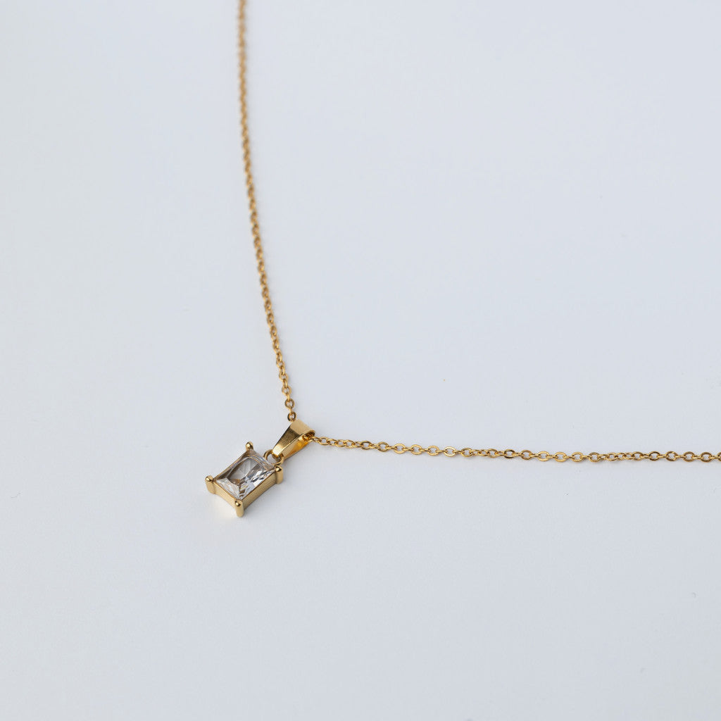 Gold Emerald-Cut Crystal Pendant Necklace – Elegant Minimalist Jewelry